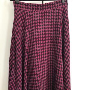 Pink & Black houndstooth skirt